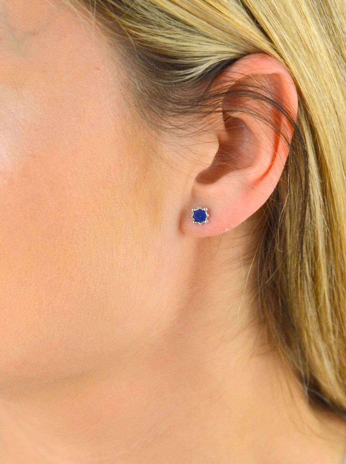 Kolczyki srebrne rodowane Essme z lapis lazuli DZK427 LL R.  Kolczyki srebrne rodowane. Kolczyki srebrne. Kolczyki srebrne z lapis lazuli. Kolczyki srebrne idealne na prezent. Ko.jpg